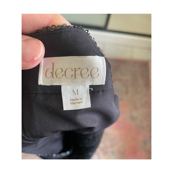 Decree Black Sequin Mini Skirt, Size Medium - Picture 3 of 5